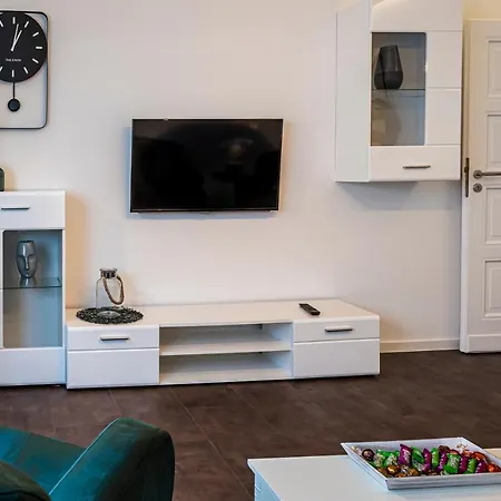 Komfortable In Halle * Галль